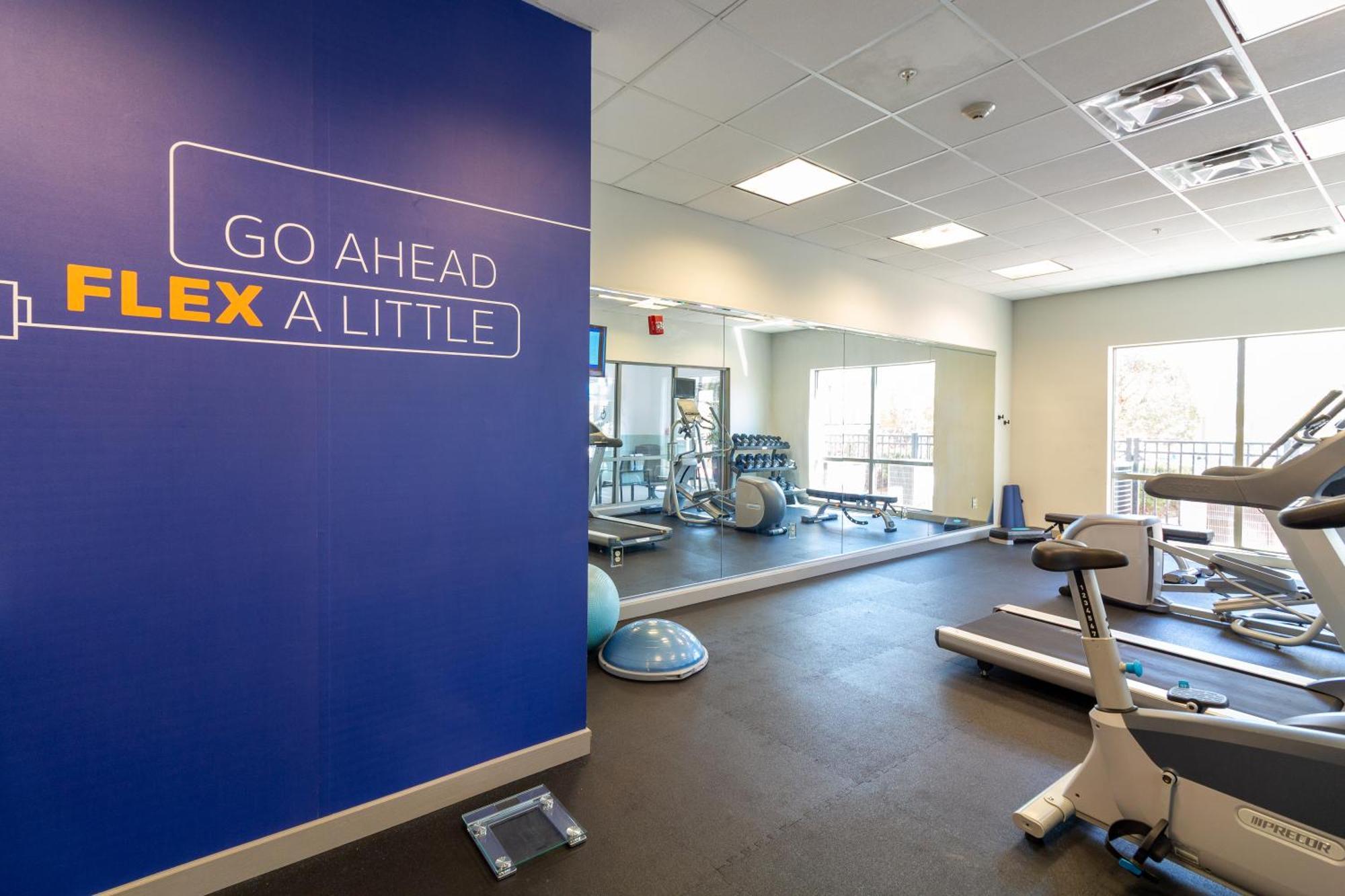 Holiday Inn Express Leland - Wilmington Area By Ihg Exterior foto